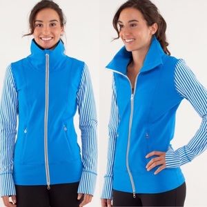 Lululemon Daily Yoga Size 6 Blue